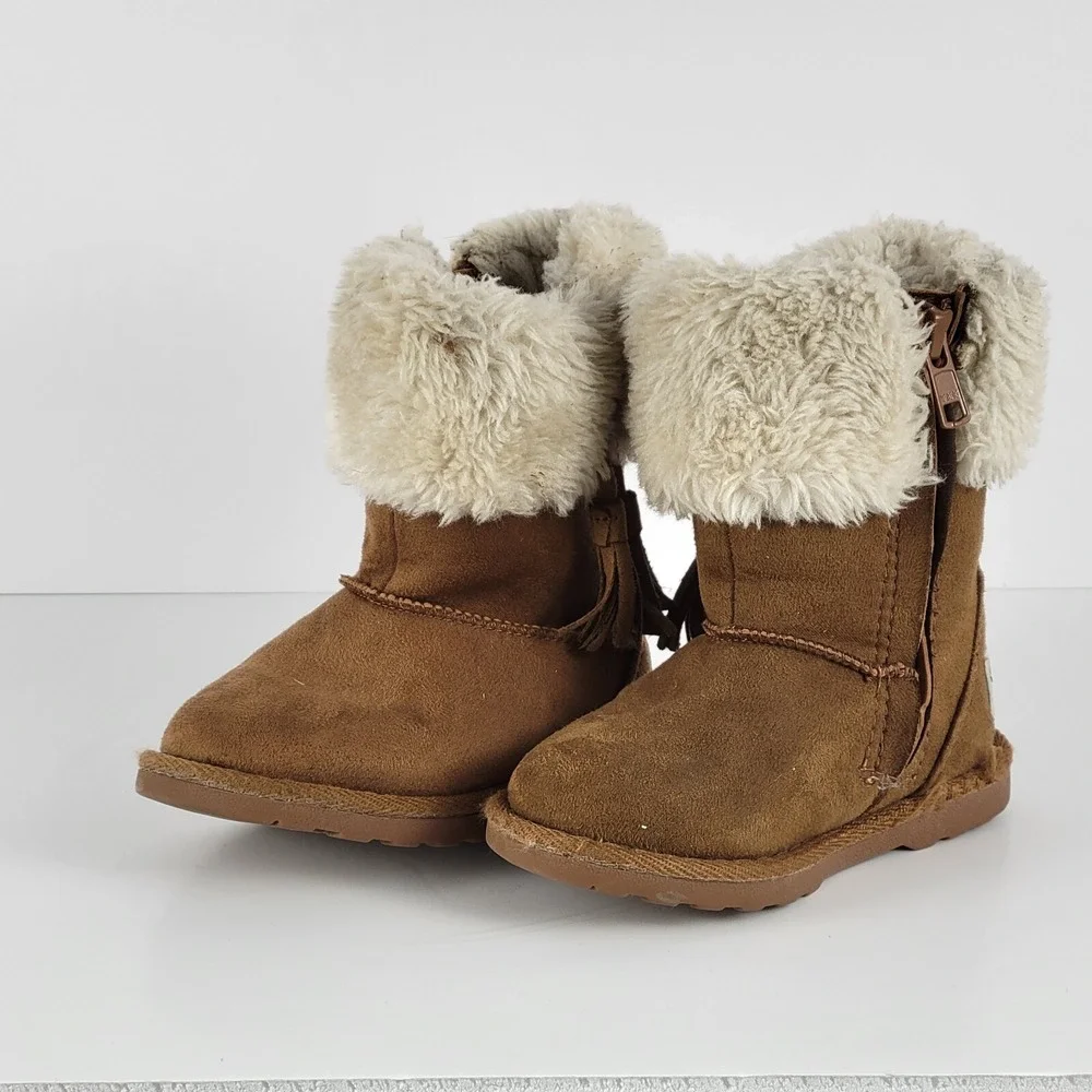 Makalu‎ Suede Moccasins Boots Toddler's Size 6 Brown